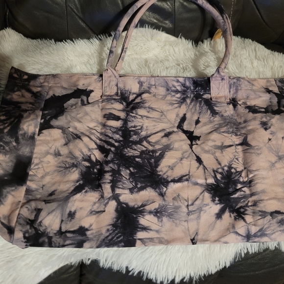 PINK- Large Weekender Bag - Picture 4 of 5